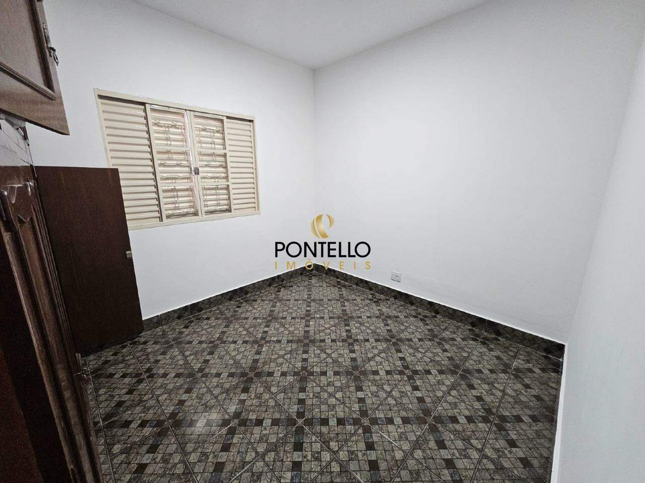 Casa para alugar com 5 quartos, 174m² - Foto 17