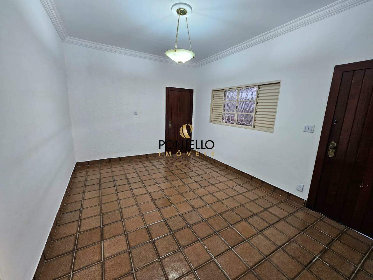 Casa para alugar com 5 quartos, 174m² - Foto 15