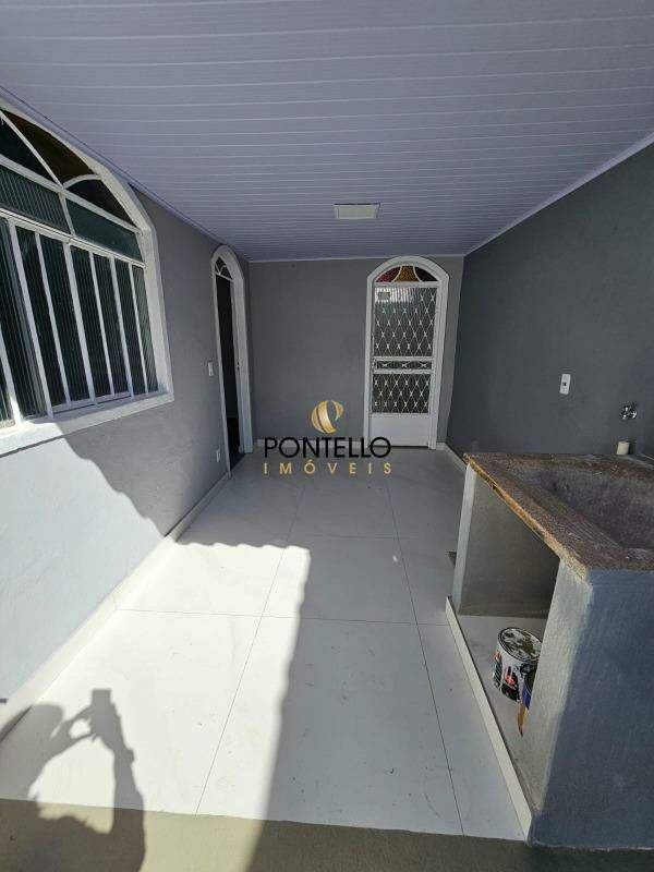 Casa para alugar com 3 quartos, 66m² - Foto 5