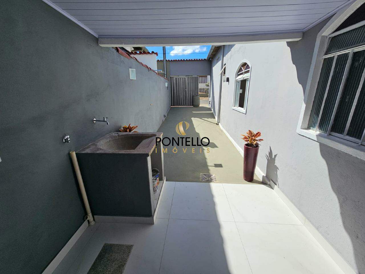 Casa para alugar com 3 quartos, 66m² - Foto 4