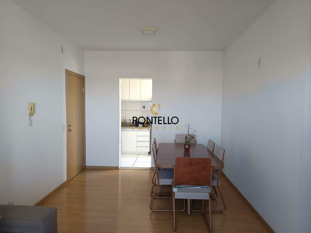 Apartamento à venda com 2 quartos, 59m² - Foto 4