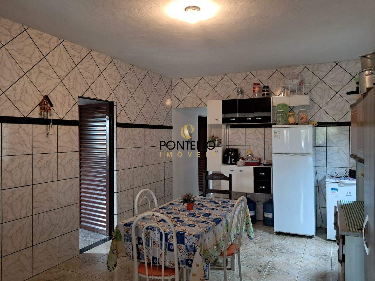 Casa à venda com 3 quartos, 194m² - Foto 7
