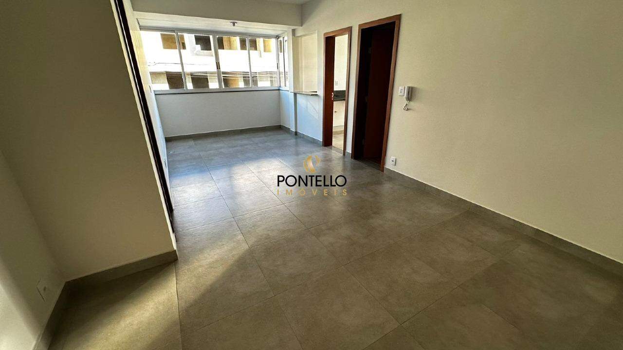 Apartamento à venda com 2 quartos, 113m² - Foto 4