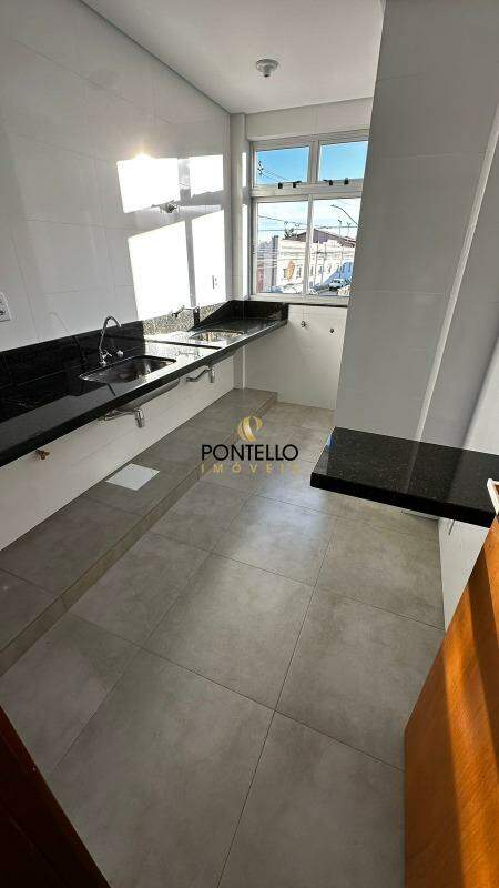 Apartamento à venda com 3 quartos, 157m² - Foto 6