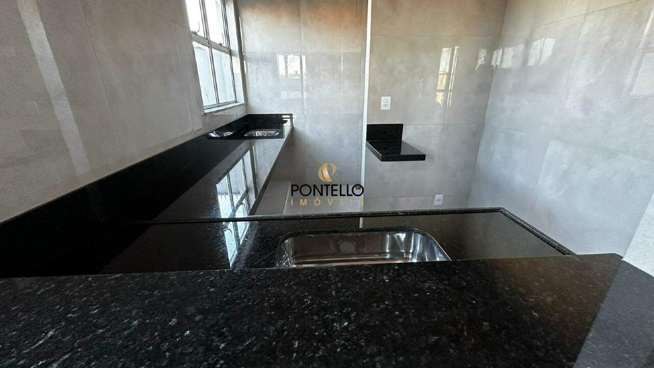 Apartamento à venda com 3 quartos, 157m² - Foto 7