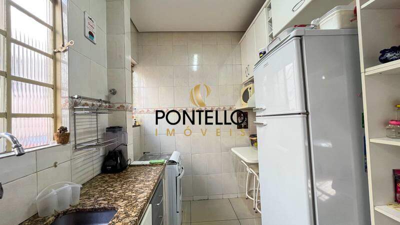 Casa à venda com 3 quartos, 65m² - Foto 13