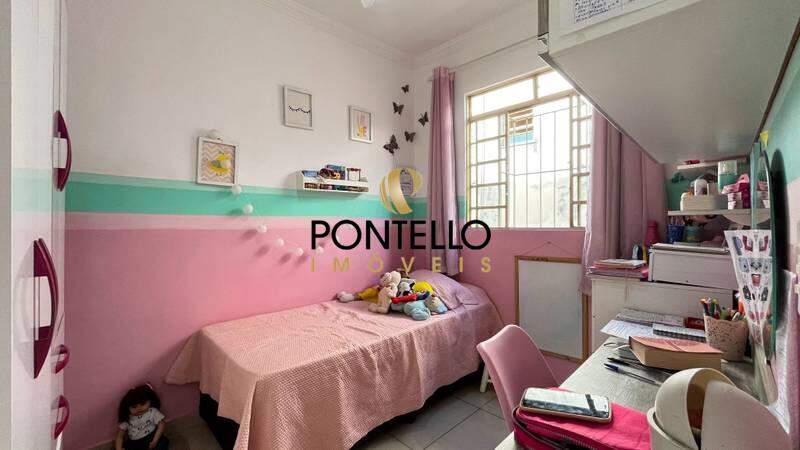 Casa à venda com 3 quartos, 65m² - Foto 15
