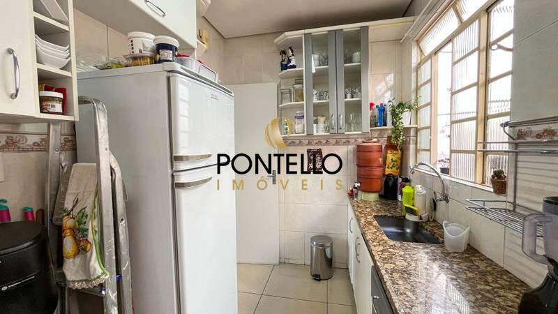 Casa à venda com 3 quartos, 65m² - Foto 5