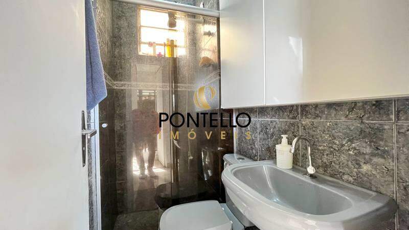 Casa à venda com 3 quartos, 65m² - Foto 6