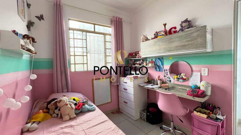 Casa à venda com 3 quartos, 65m² - Foto 7