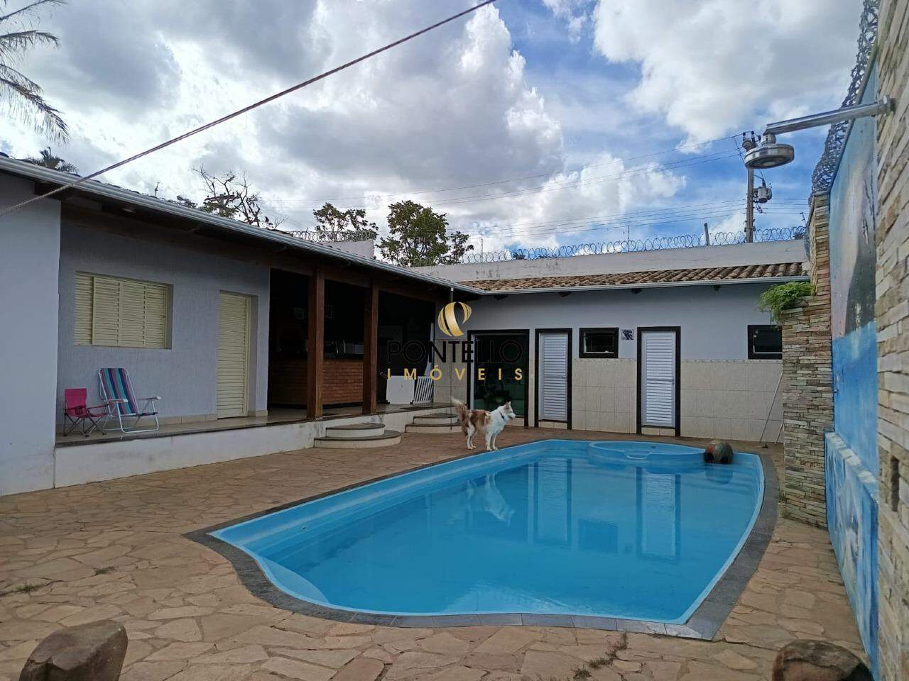 Casa à venda com 6 quartos, 172m² - Foto 24