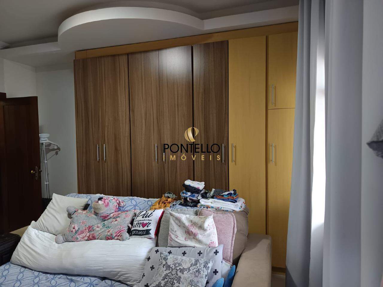Casa à venda com 6 quartos, 172m² - Foto 9