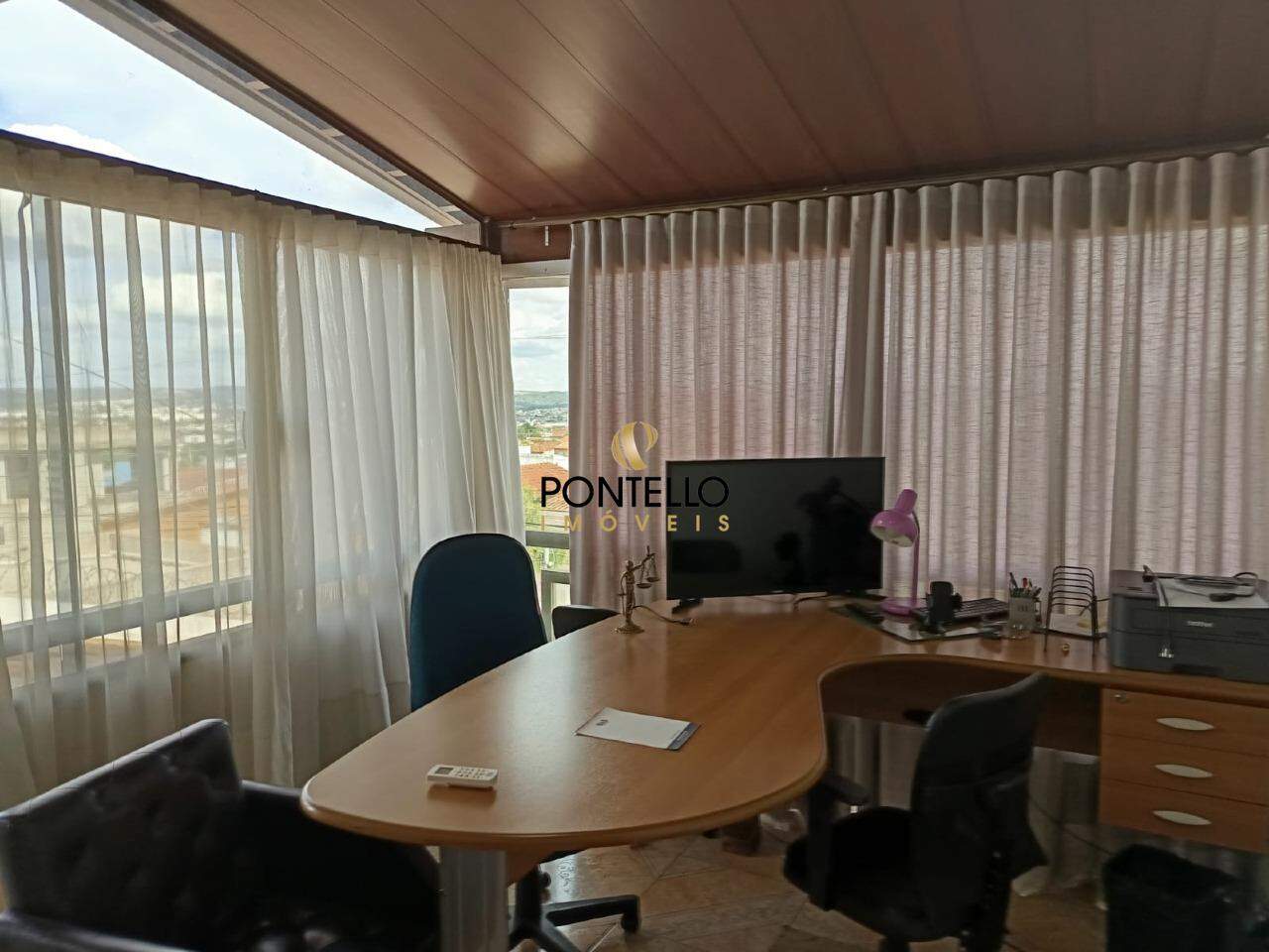 Casa à venda com 6 quartos, 172m² - Foto 20