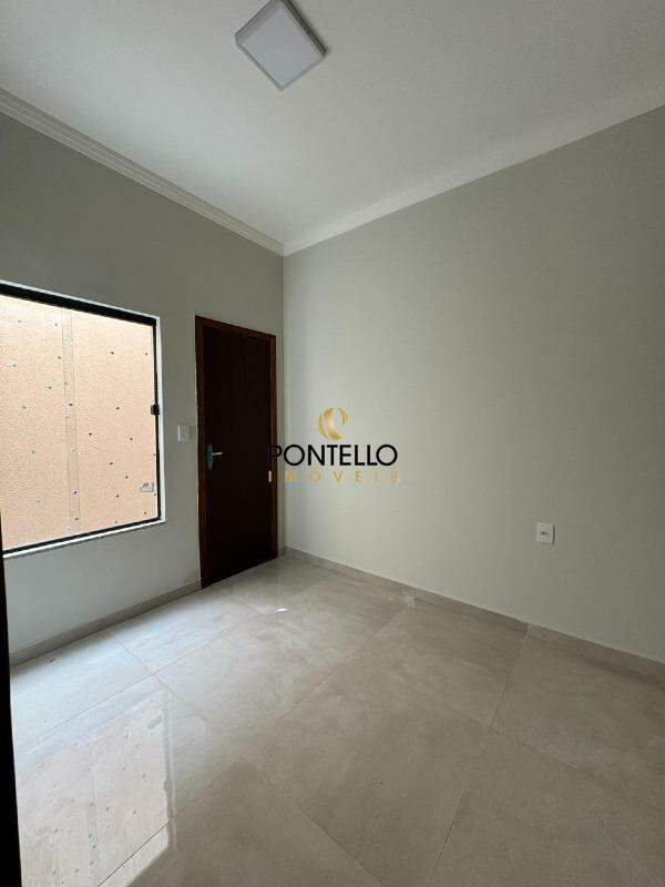 Casa à venda com 2 quartos, 60m² - Foto 8