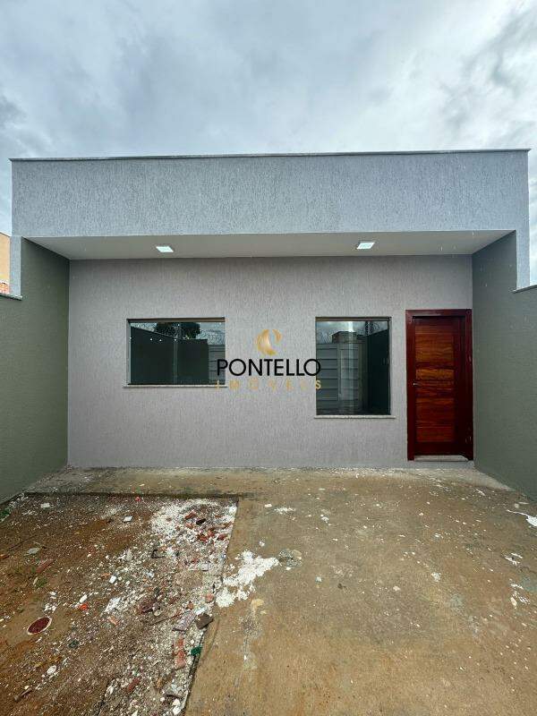 Casa à venda com 2 quartos, 60m² - Foto 1