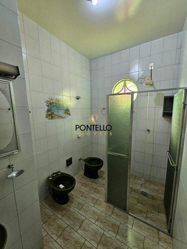 Casa para alugar com 4 quartos, 218m² - Foto 21