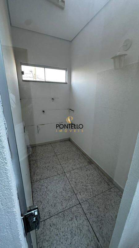 Apartamento para alugar com 4 quartos, 140m² - Foto 12