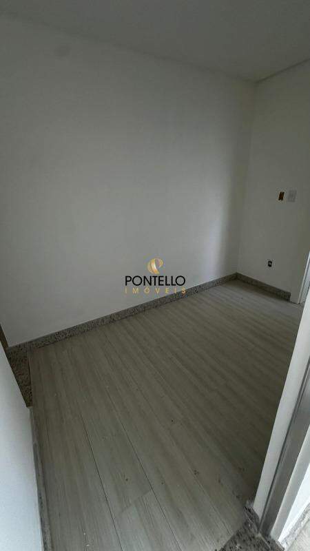 Apartamento para alugar com 4 quartos, 140m² - Foto 6