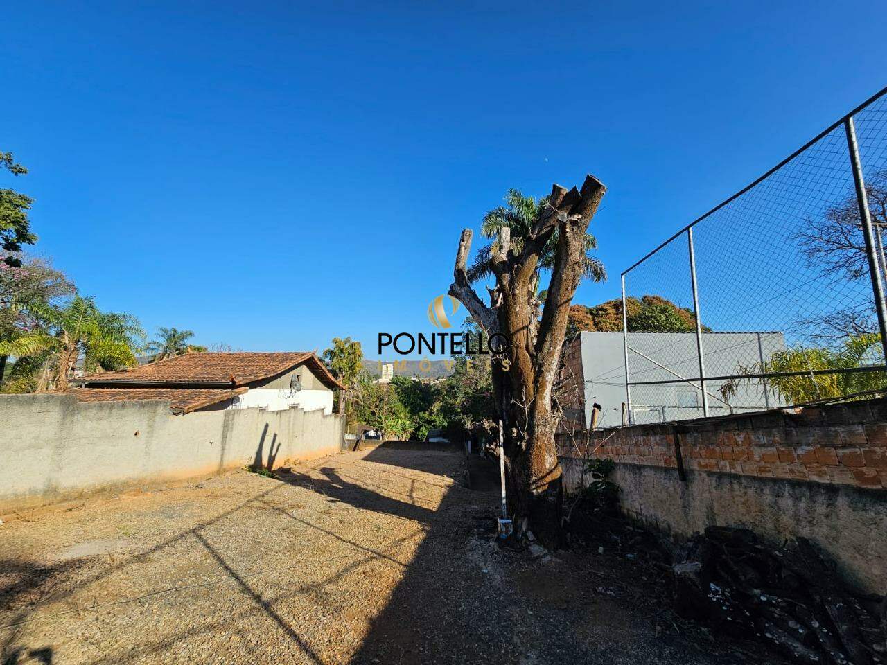 Chácara à venda com 3 quartos, 300m² - Foto 3