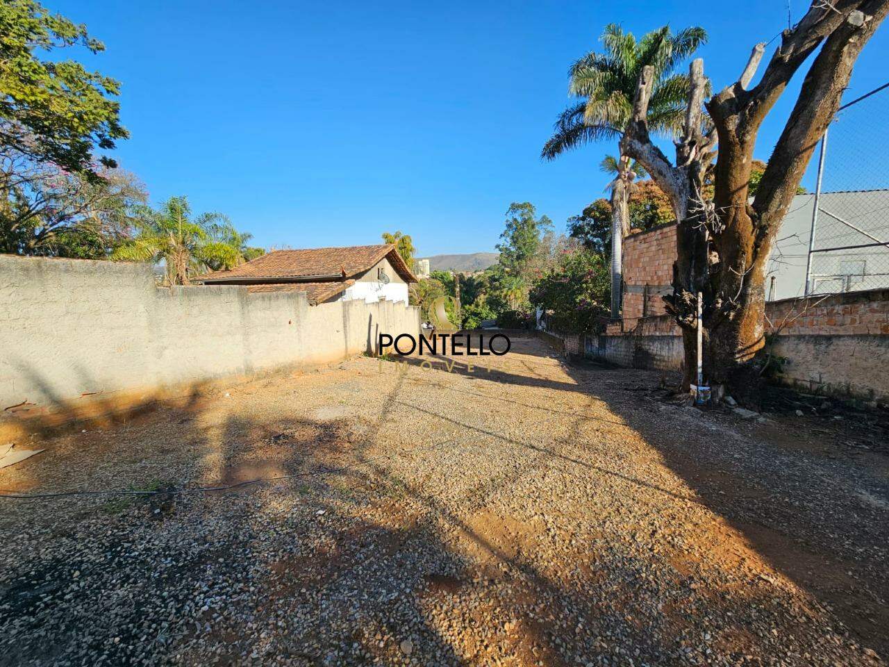 Chácara à venda com 3 quartos, 300m² - Foto 4