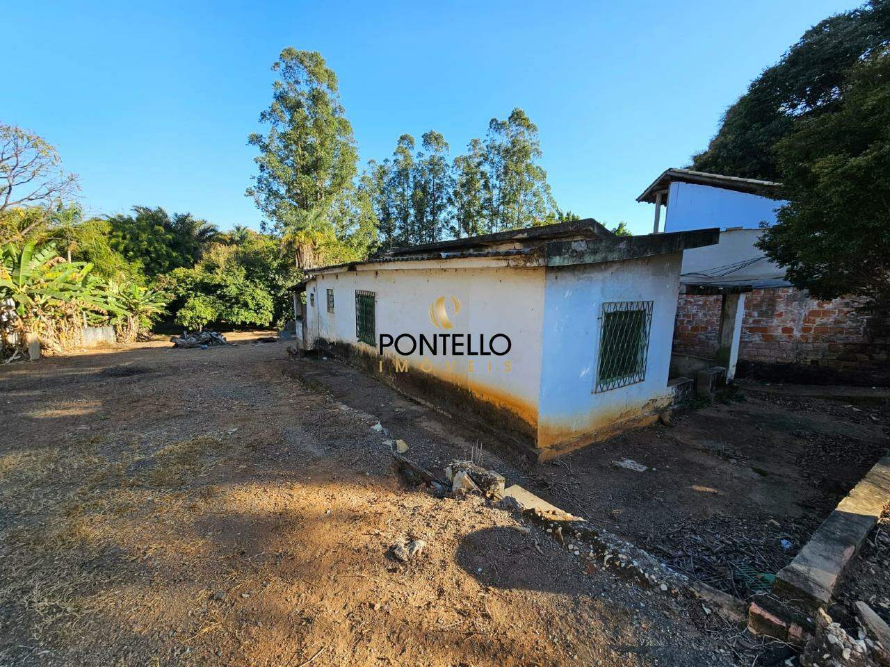 Chácara à venda com 3 quartos, 300m² - Foto 11