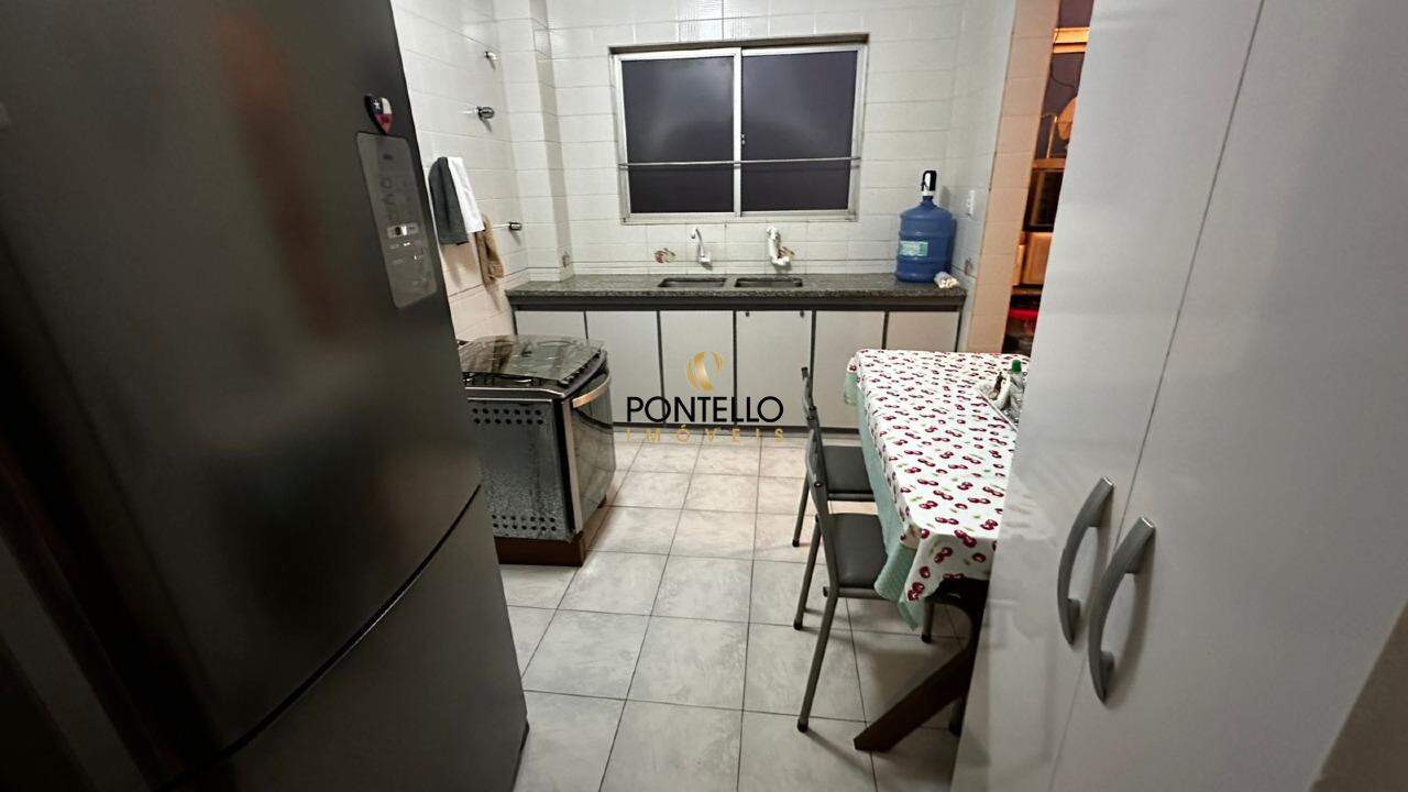 Apartamento à venda com 3 quartos, 160m² - Foto 4