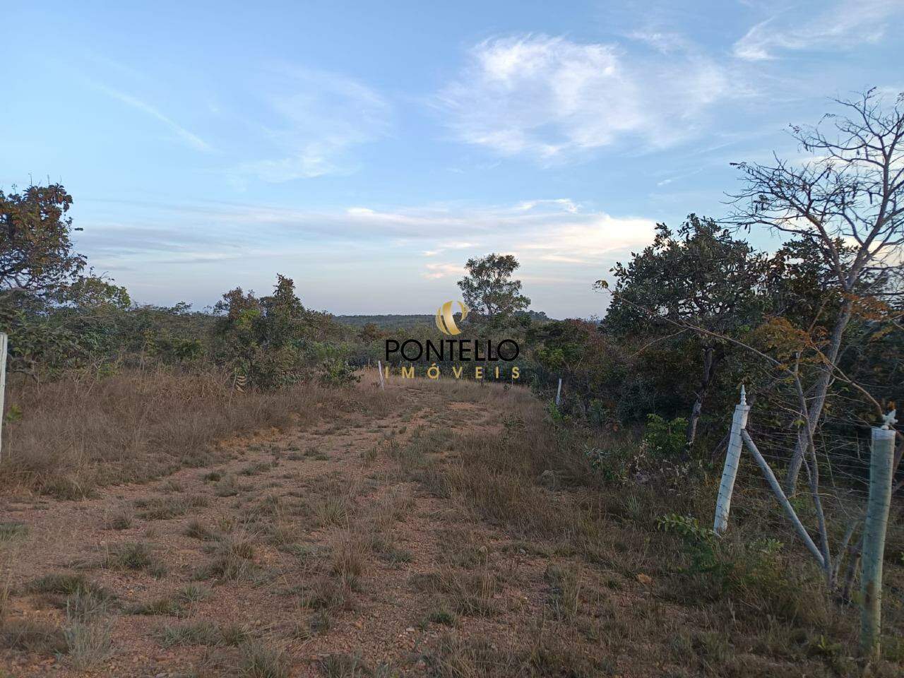 Chácara à venda com 1 quarto, 1000m² - Foto 1