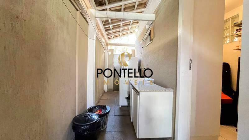 Casa à venda com 3 quartos, 110m² - Foto 10