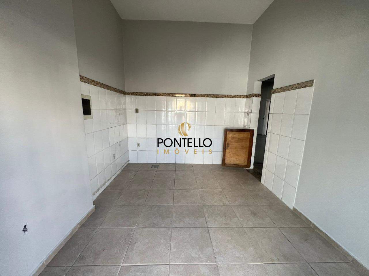 Casa para alugar com 5 quartos, 252m² - Foto 12