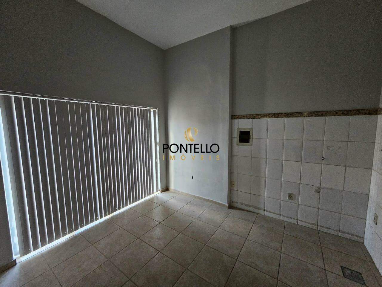 Casa para alugar com 5 quartos, 252m² - Foto 14