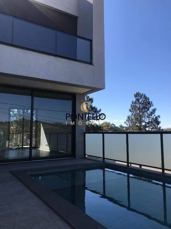 Casa à venda com 4 quartos, 394m² - Foto 1