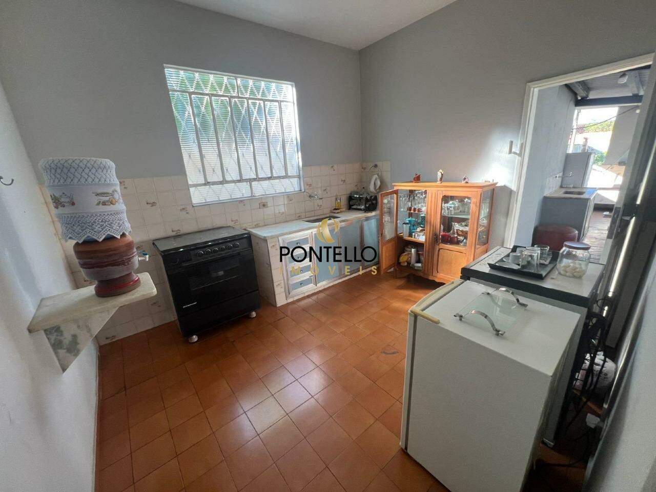 Casa à venda com 3 quartos, 172m² - Foto 8