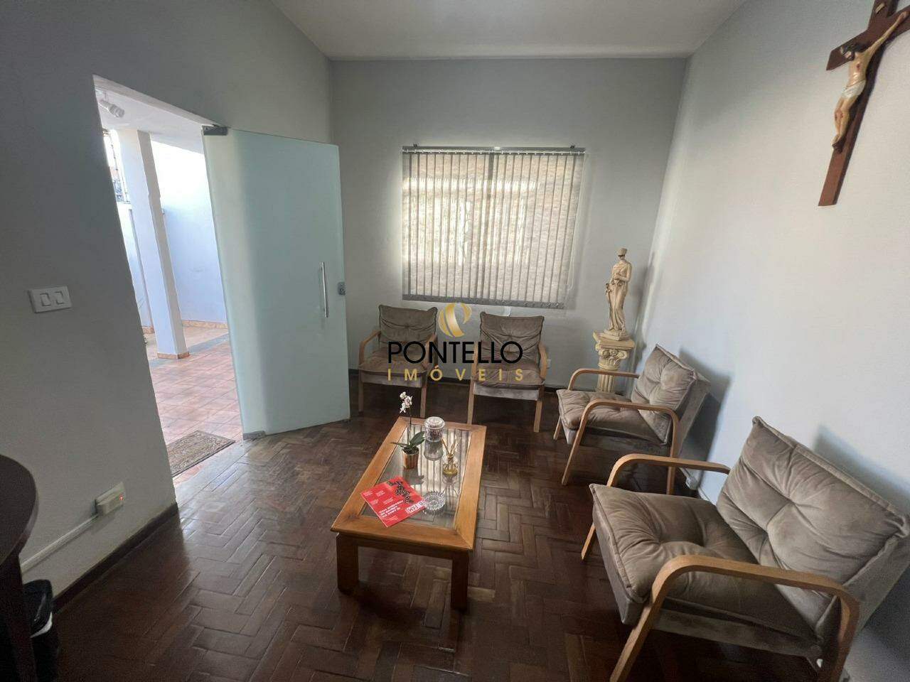 Casa à venda com 3 quartos, 172m² - Foto 2