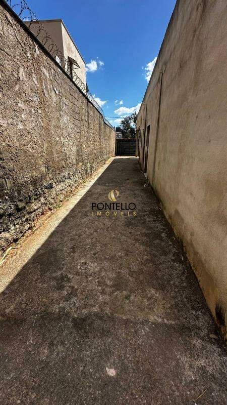 Casa à venda com 3 quartos, 136m² - Foto 12