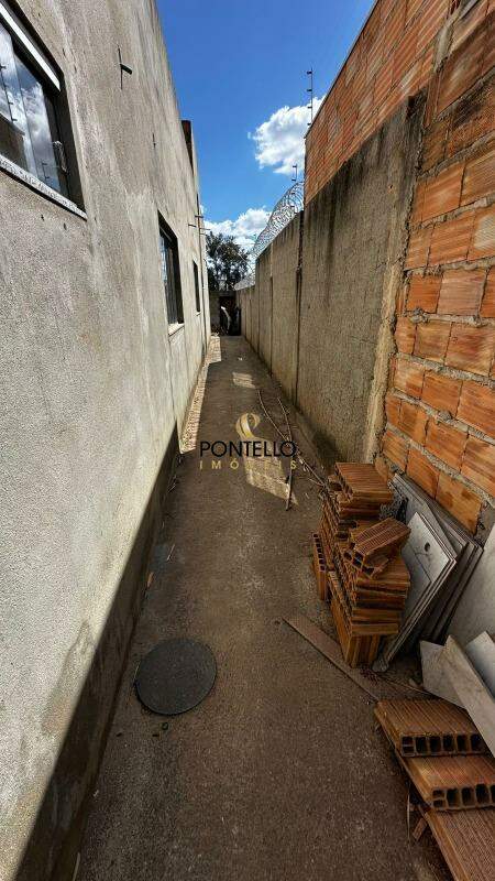 Casa à venda com 3 quartos, 136m² - Foto 13