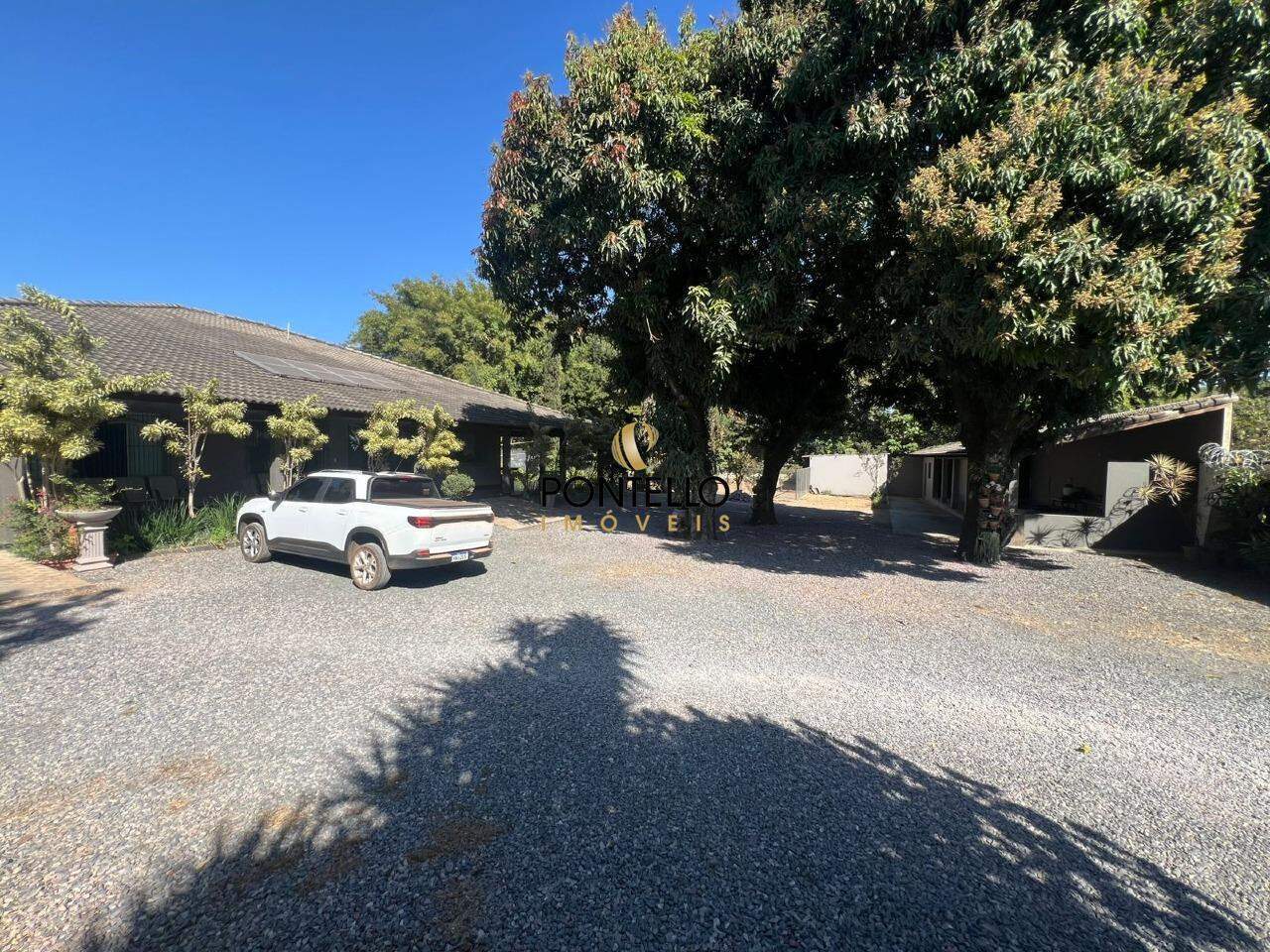 Chácara, 6 quartos, 1892 m² - Foto 1