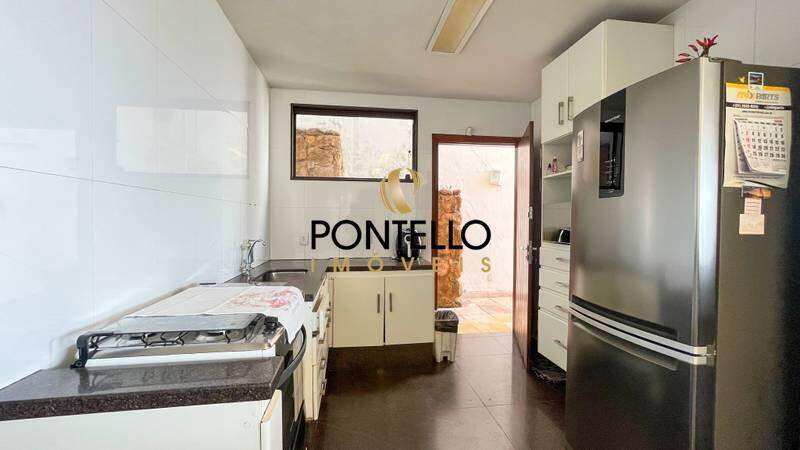 Casa, 4 quartos, 330 m² - Foto 4