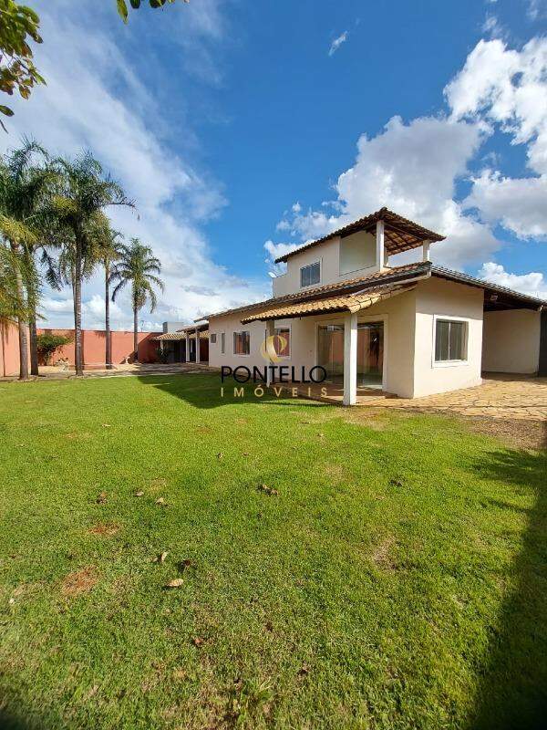 Casa, 3 quartos, 190 m² - Foto 1