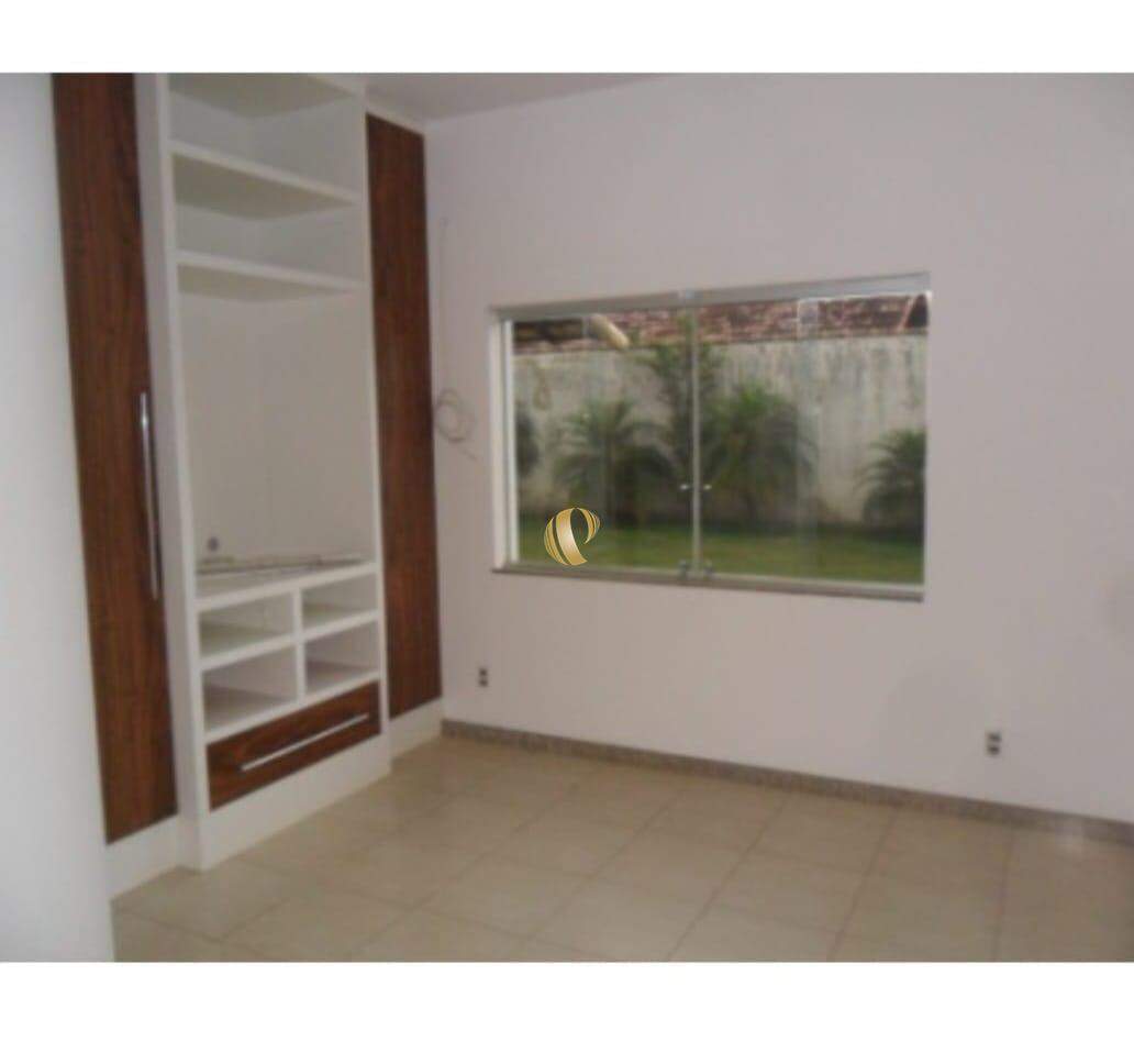 Casa para alugar com 4 quartos, 190m² - Foto 8