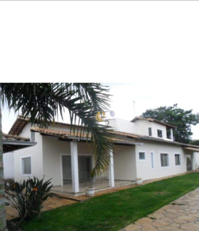 Casa para alugar com 4 quartos, 190m² - Foto 1