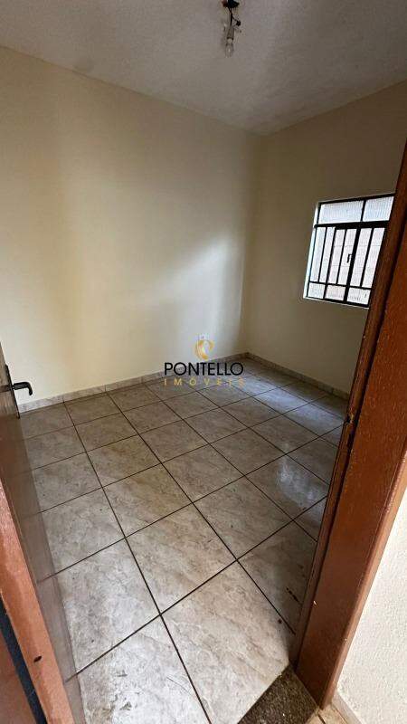 Casa à venda com 2 quartos, 100m² - Foto 8