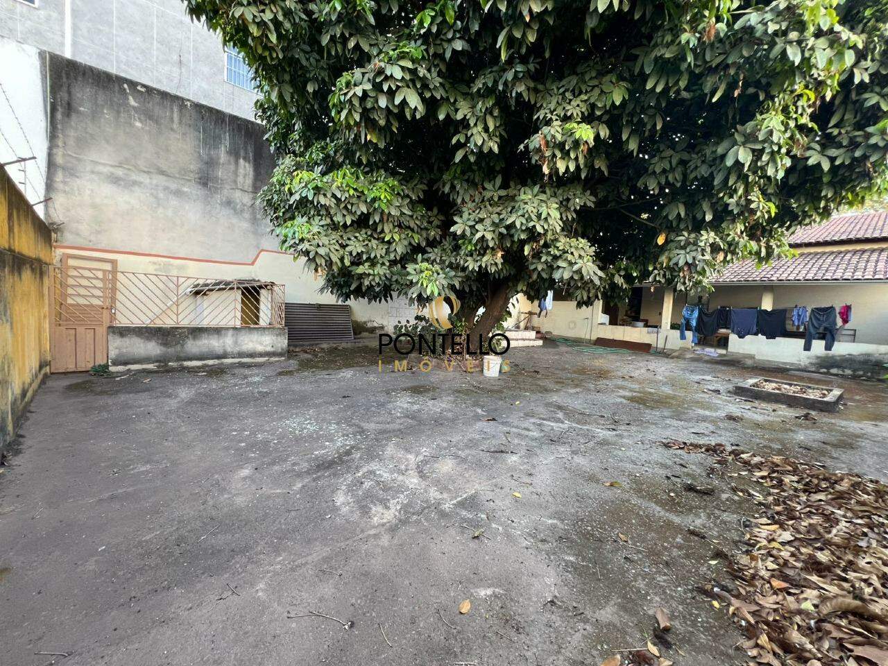 Casa à venda com 2 quartos, 180m² - Foto 16