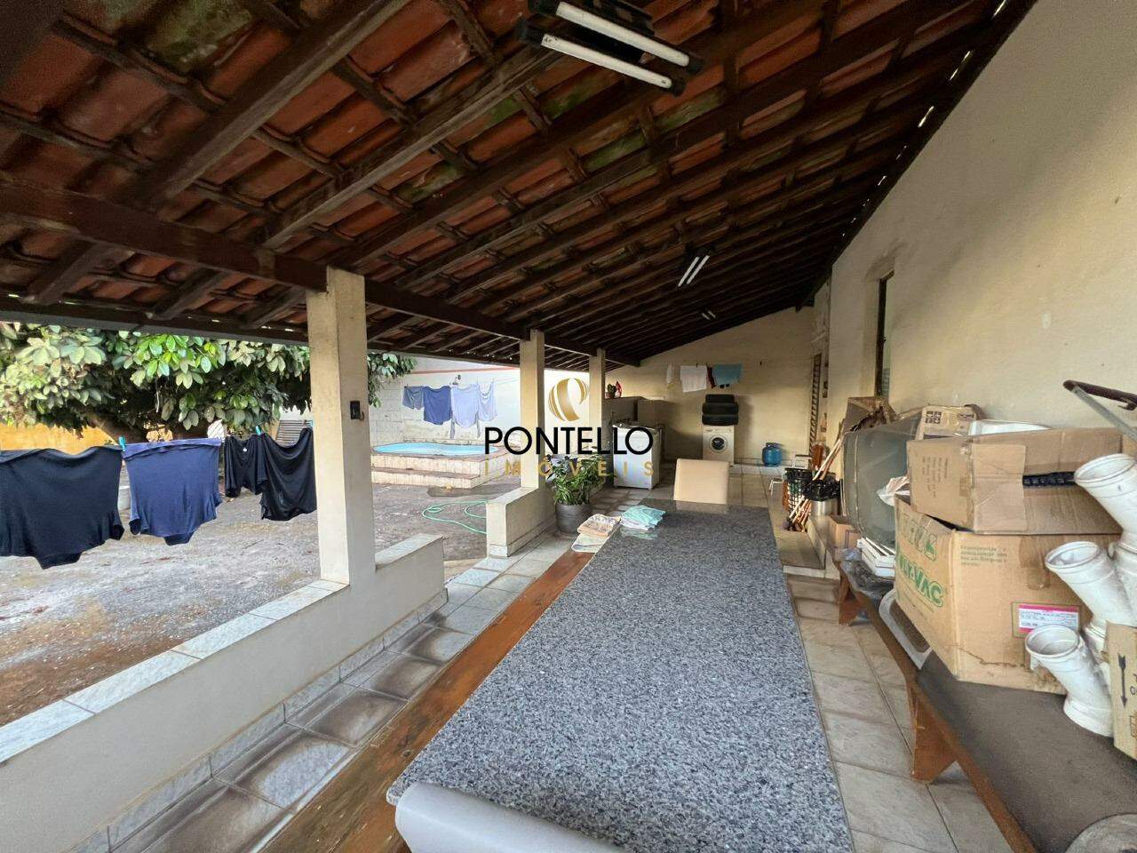 Casa à venda com 2 quartos, 180m² - Foto 13