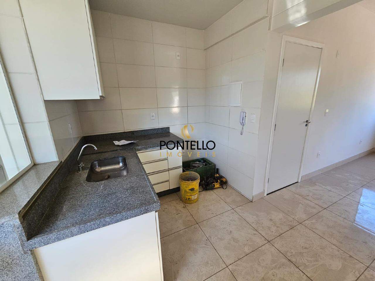 Cobertura para alugar com 3 quartos, 121m² - Foto 6