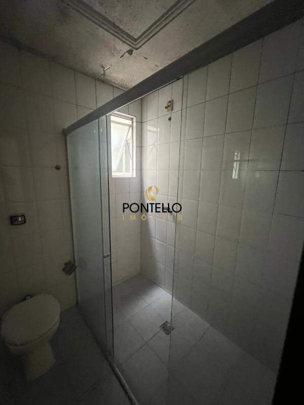 Apartamento para alugar com 3 quartos, 130m² - Foto 15