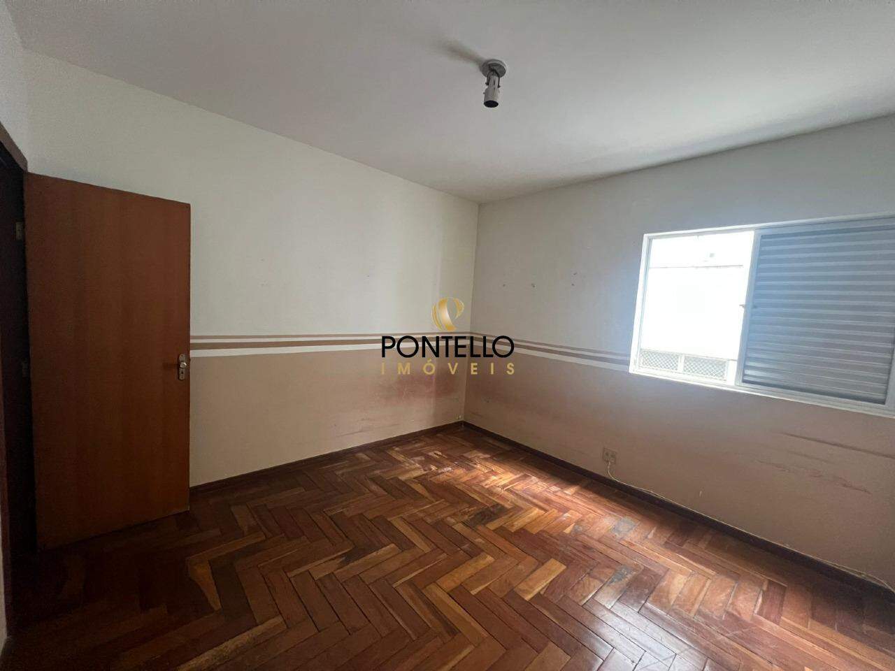 Apartamento para alugar com 3 quartos, 130m² - Foto 11