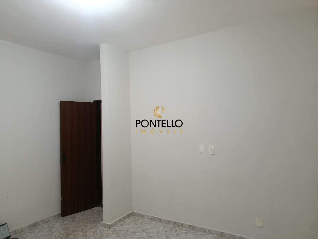 Casa para alugar com 3 quartos, 100m² - Foto 11
