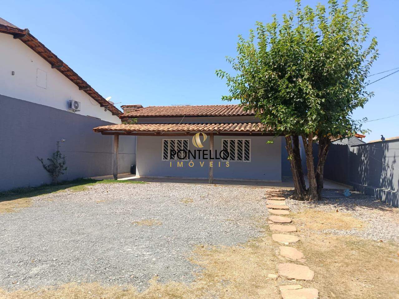 Casa para alugar com 3 quartos, 100m² - Foto 2