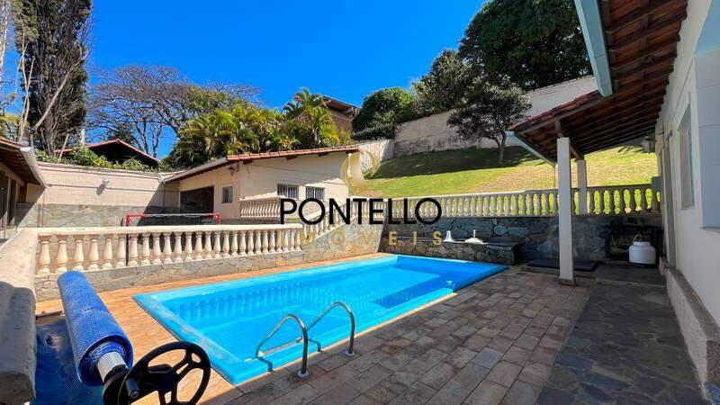 Casa, 4 quartos, 259 m² - Foto 1