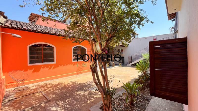 Casa, 4 quartos, 244 m² - Foto 1